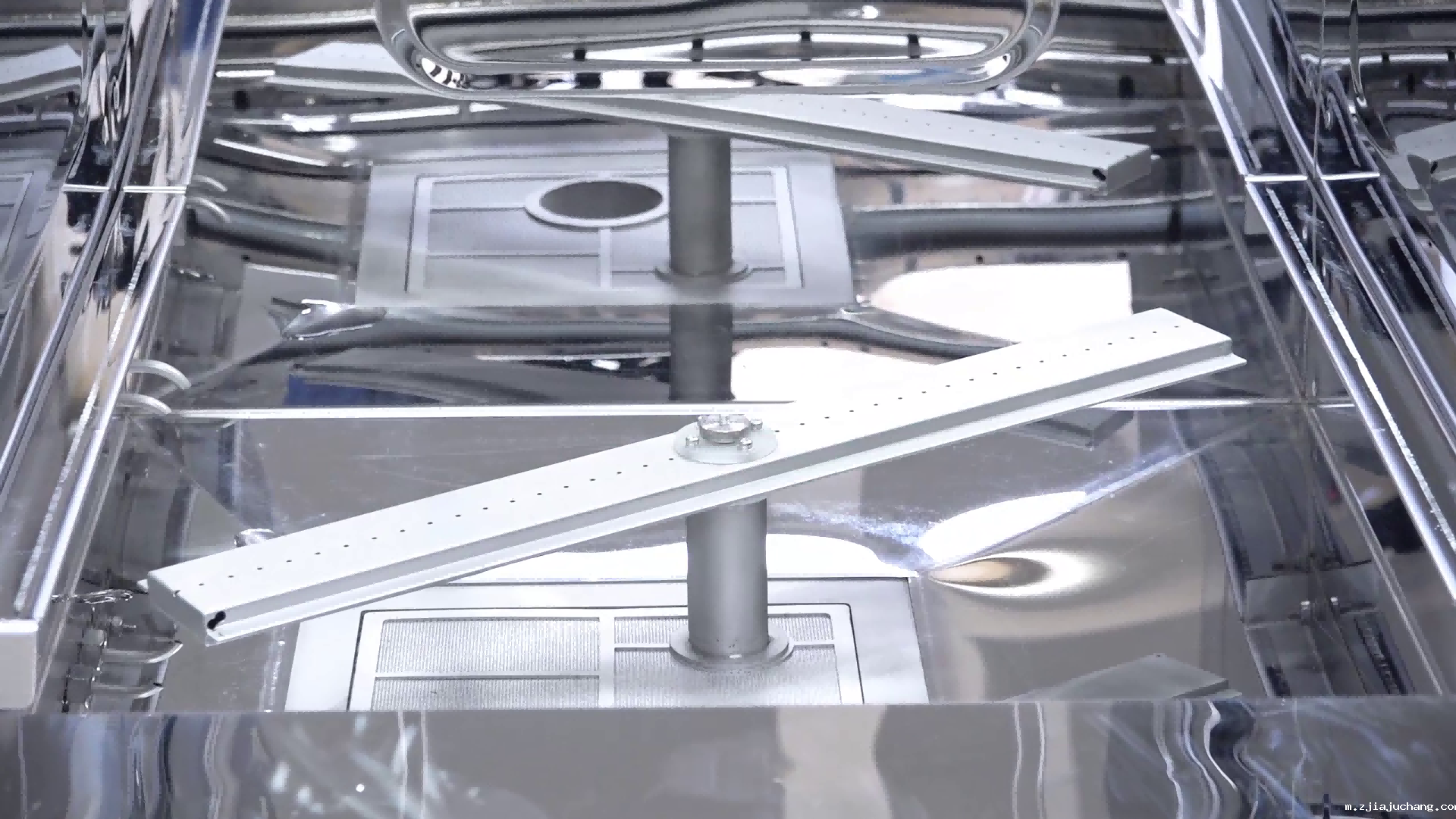 喜瓶者菲尔特华体会短剧第五集——斜坡设计与垃圾收集杯