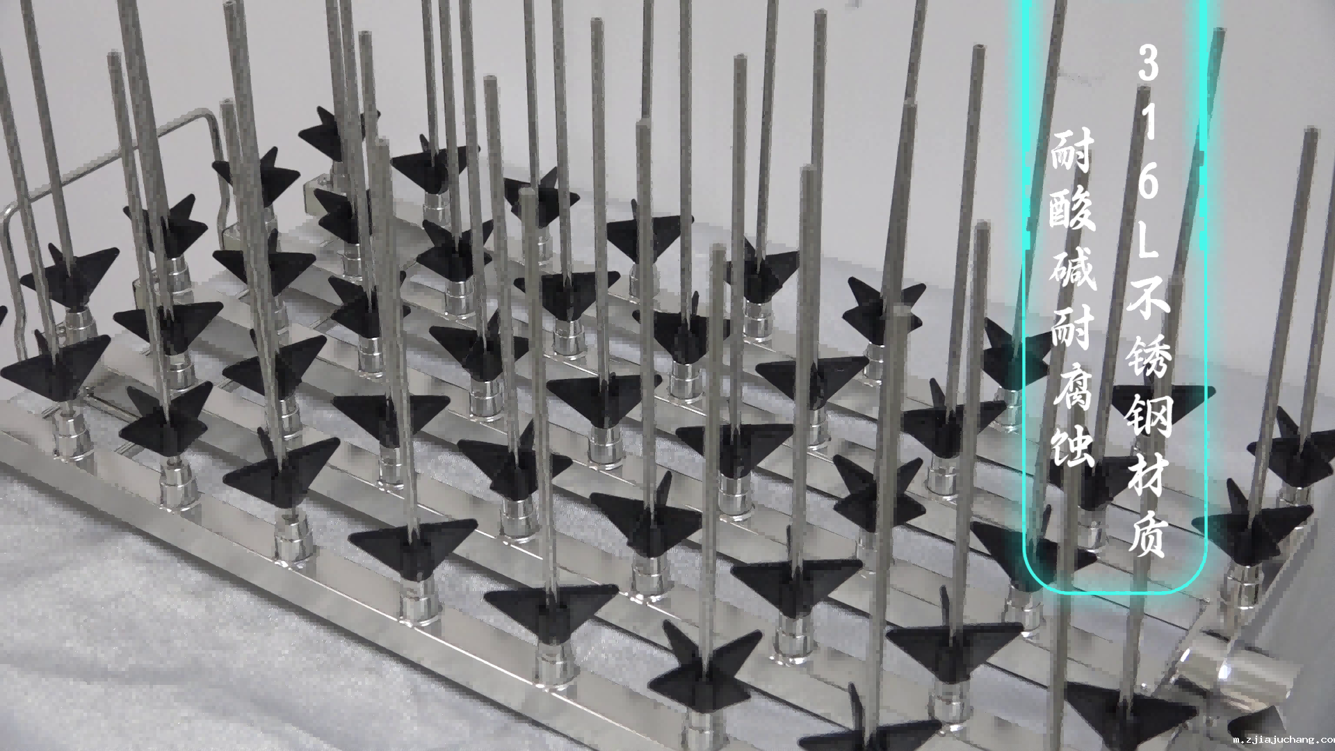 喜瓶者菲尔特华体会篮架介绍