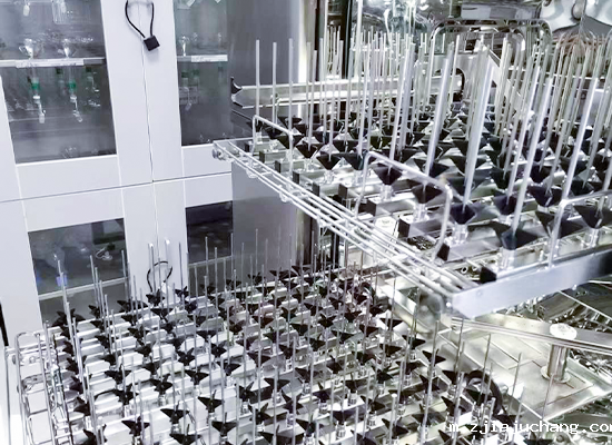 实验室玻璃器皿清洗机的出现，提高了实验室的效率和安全性，实验数据的准确性